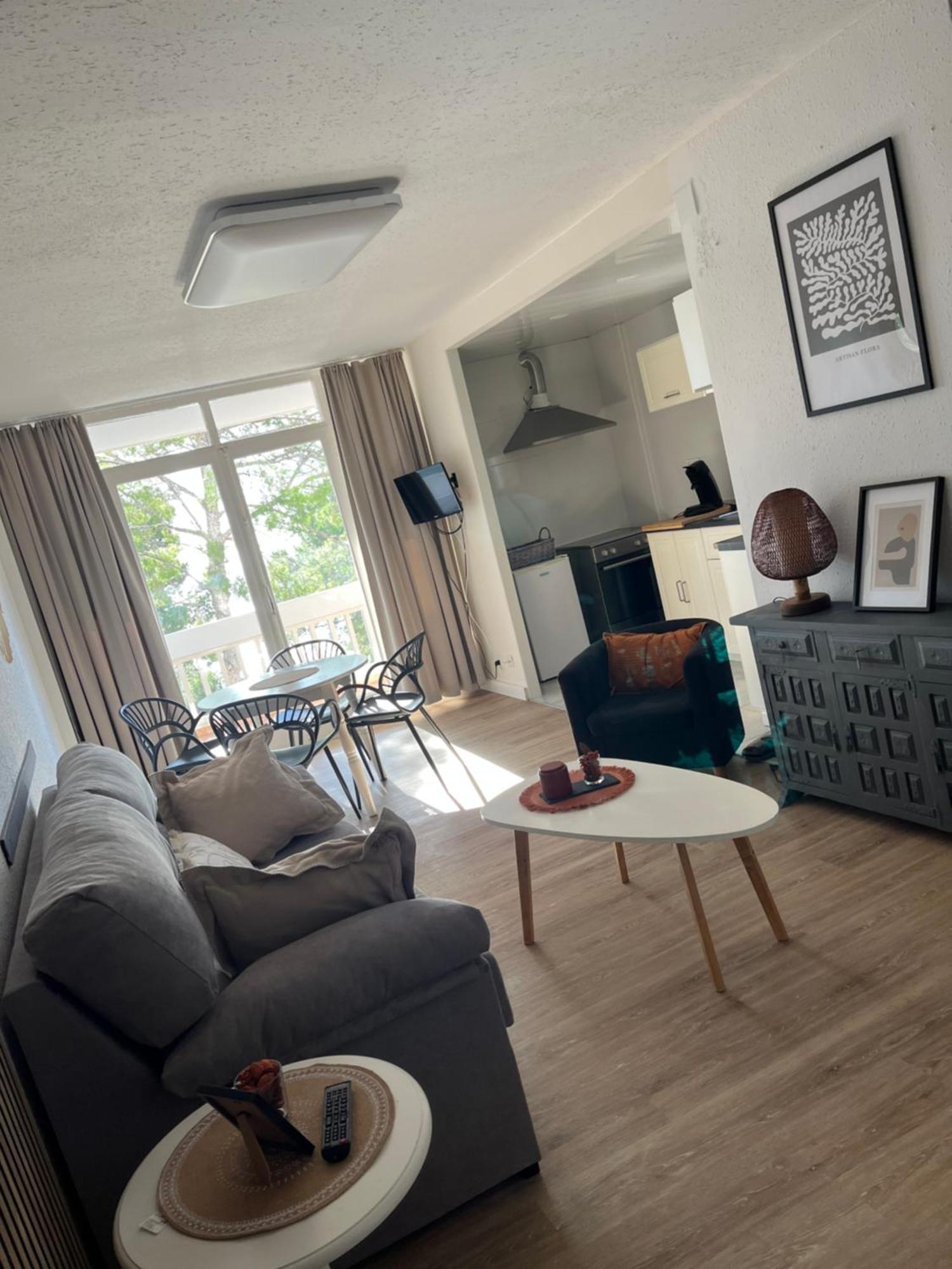 Appartement Vue Mer Avec Piscine Et Wifi Salou Esterno foto